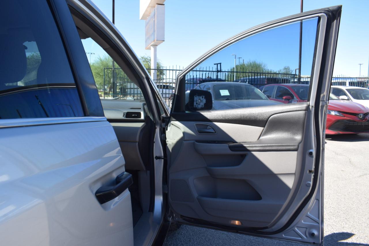 Honda Odyssey LX 2012