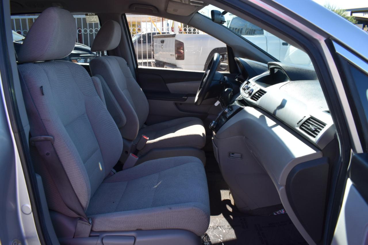 Honda Odyssey LX 2012