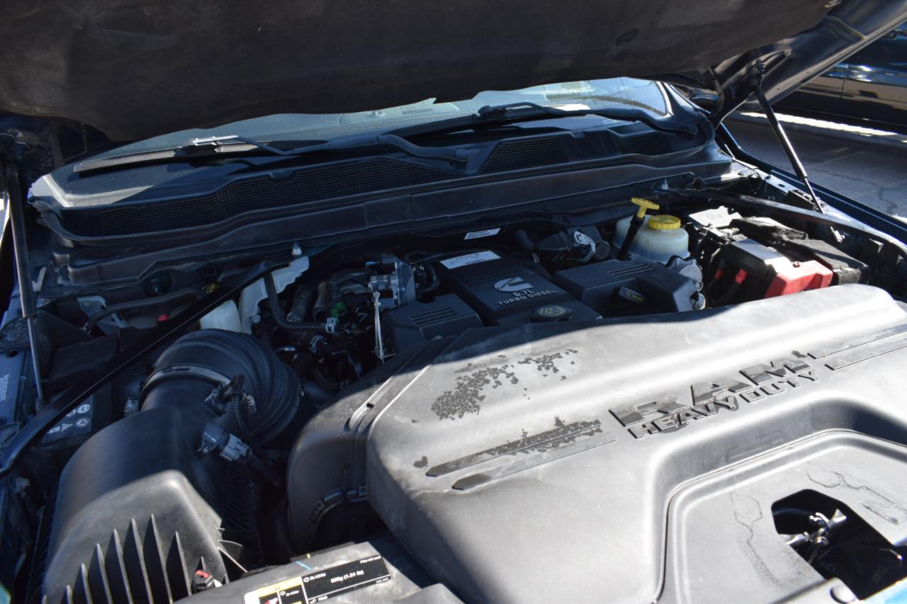 RAM 3500 Laramie Crew Cab LWB 4WD DRW 2022