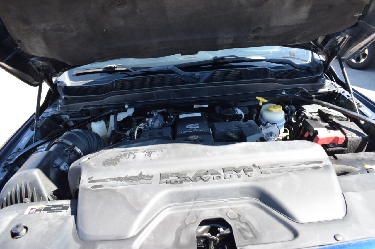 RAM 3500 Laramie Crew Cab LWB 4WD DRW 2022
