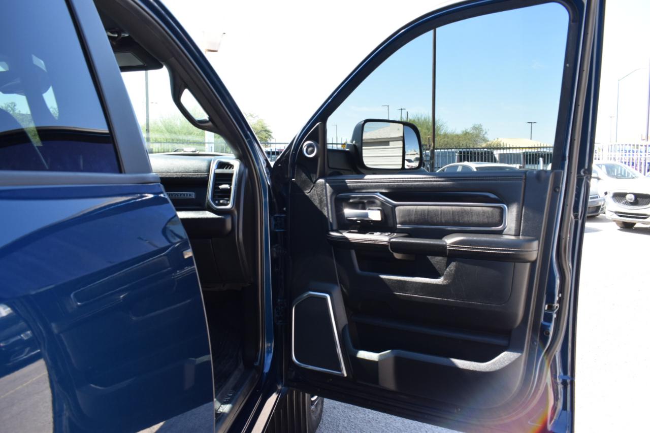 RAM 3500 Laramie Crew Cab LWB 4WD DRW 2022