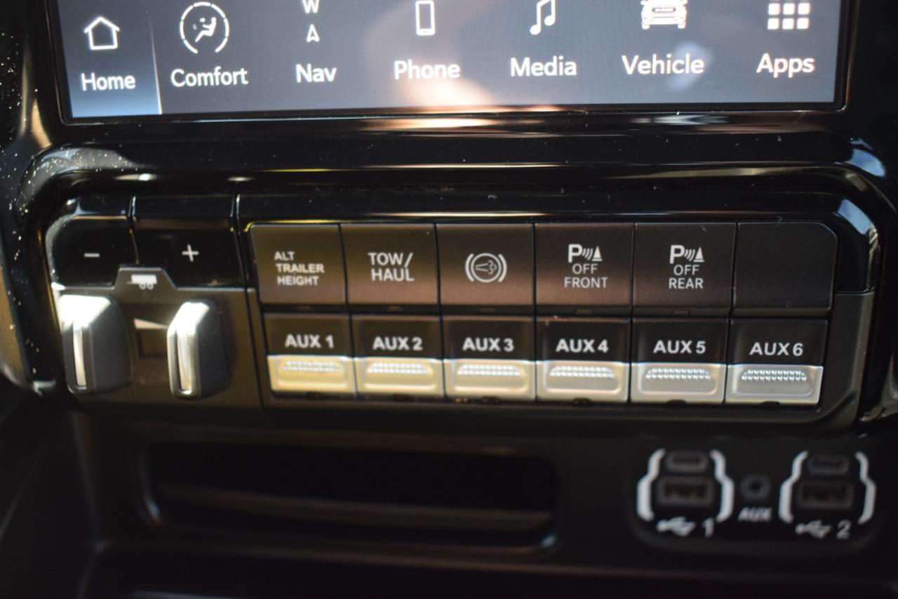 RAM 3500 Laramie Crew Cab LWB 4WD DRW 2022