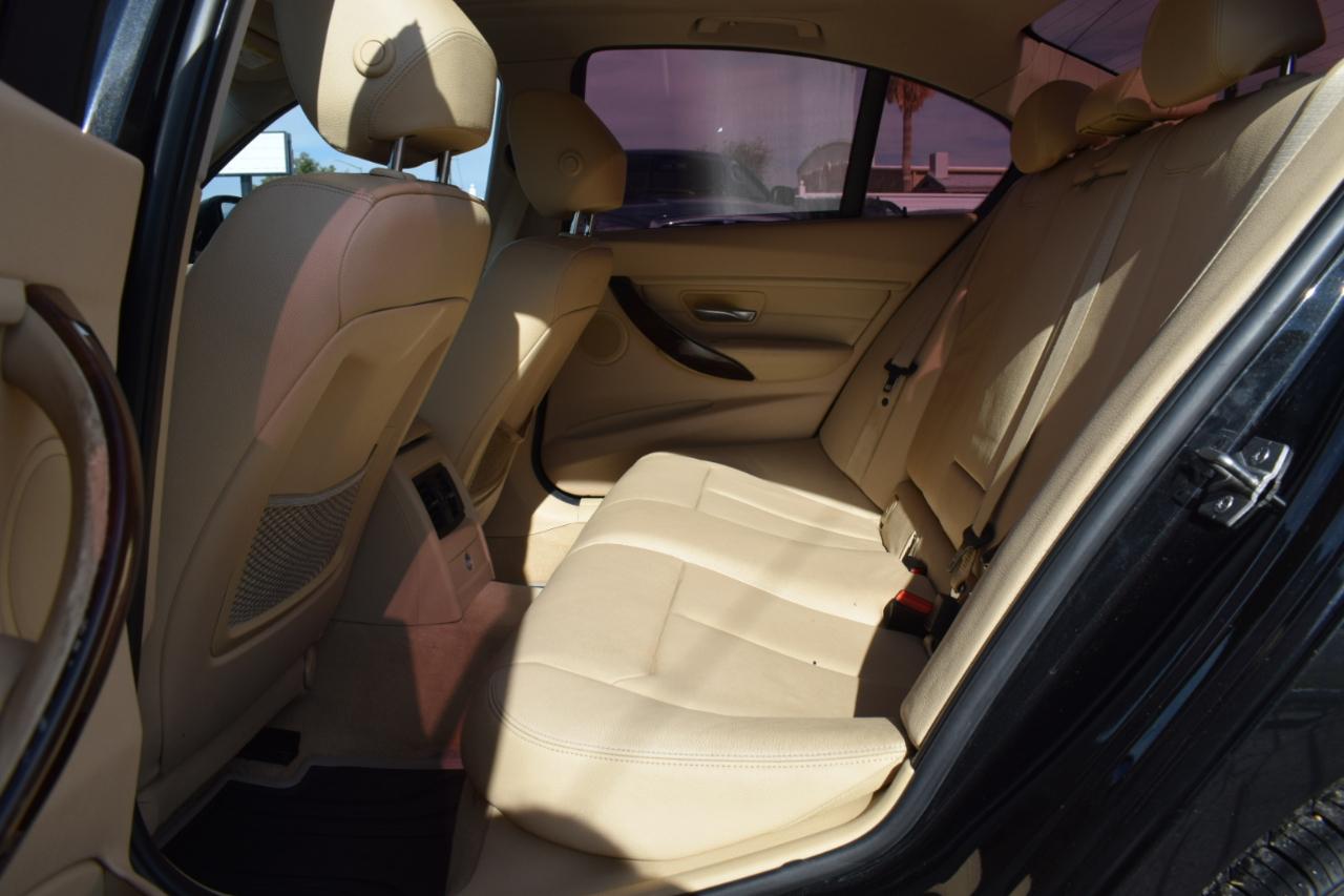 BMW 3-Series 328i Sedan 2013