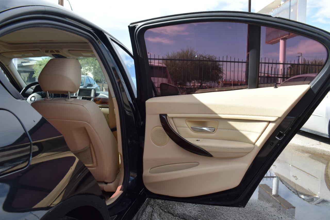 BMW 3-Series 328i Sedan 2013