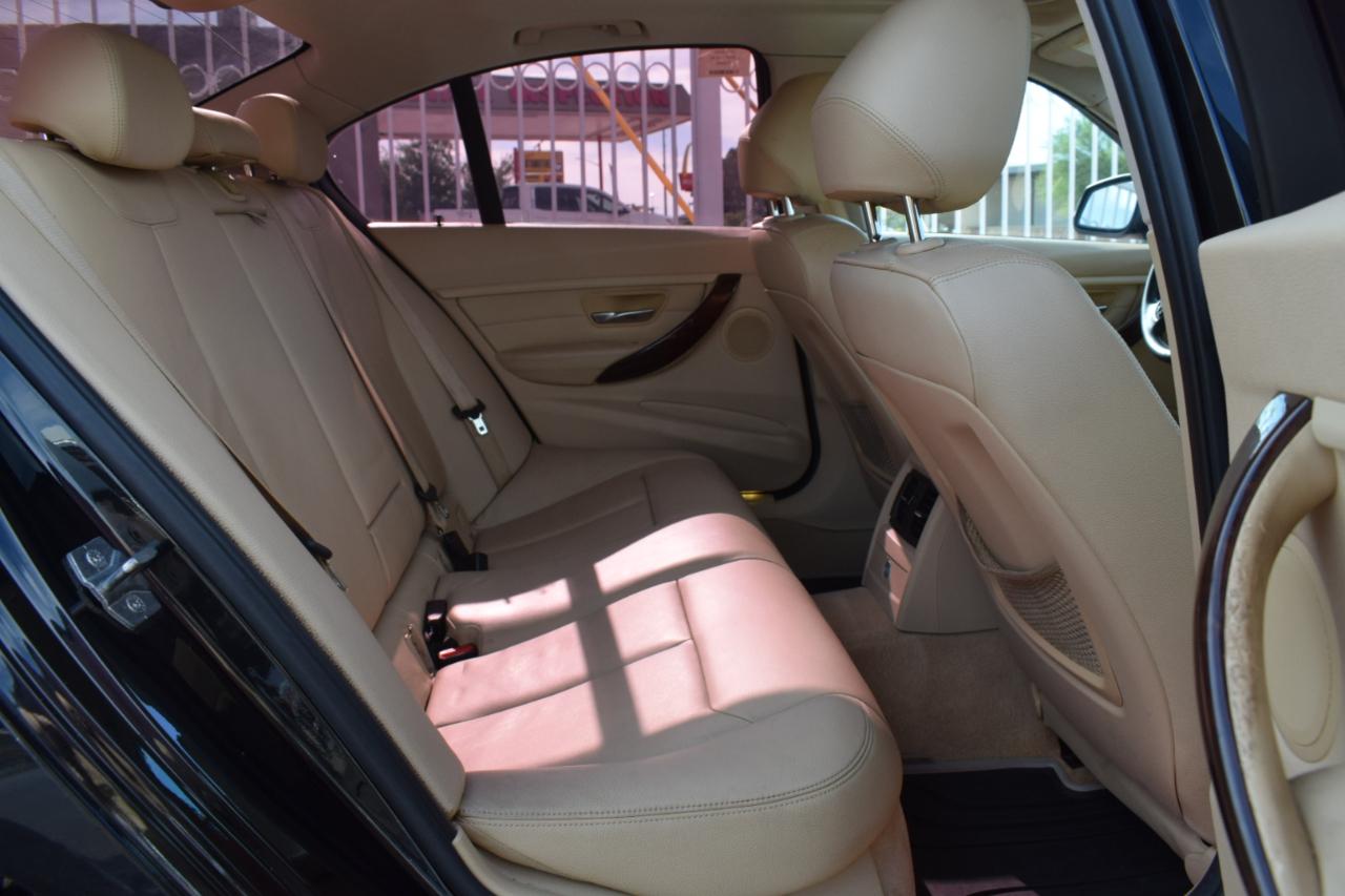 BMW 3-Series 328i Sedan 2013