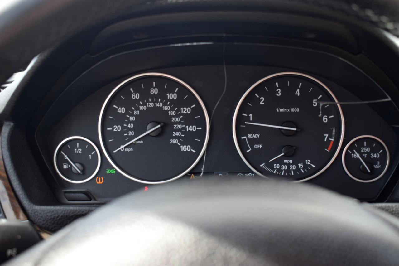 BMW 3-Series 328i Sedan 2013