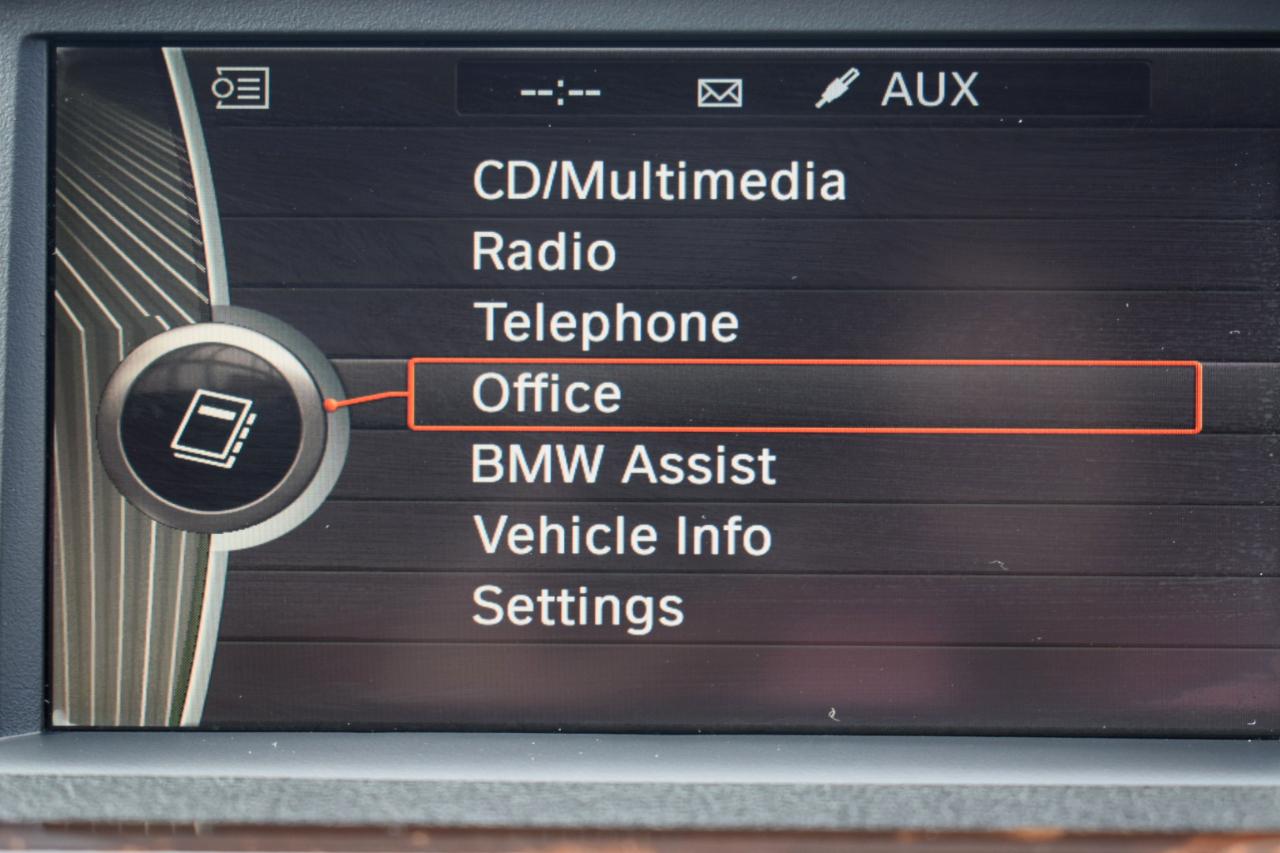 BMW 3-Series 328i Sedan 2013