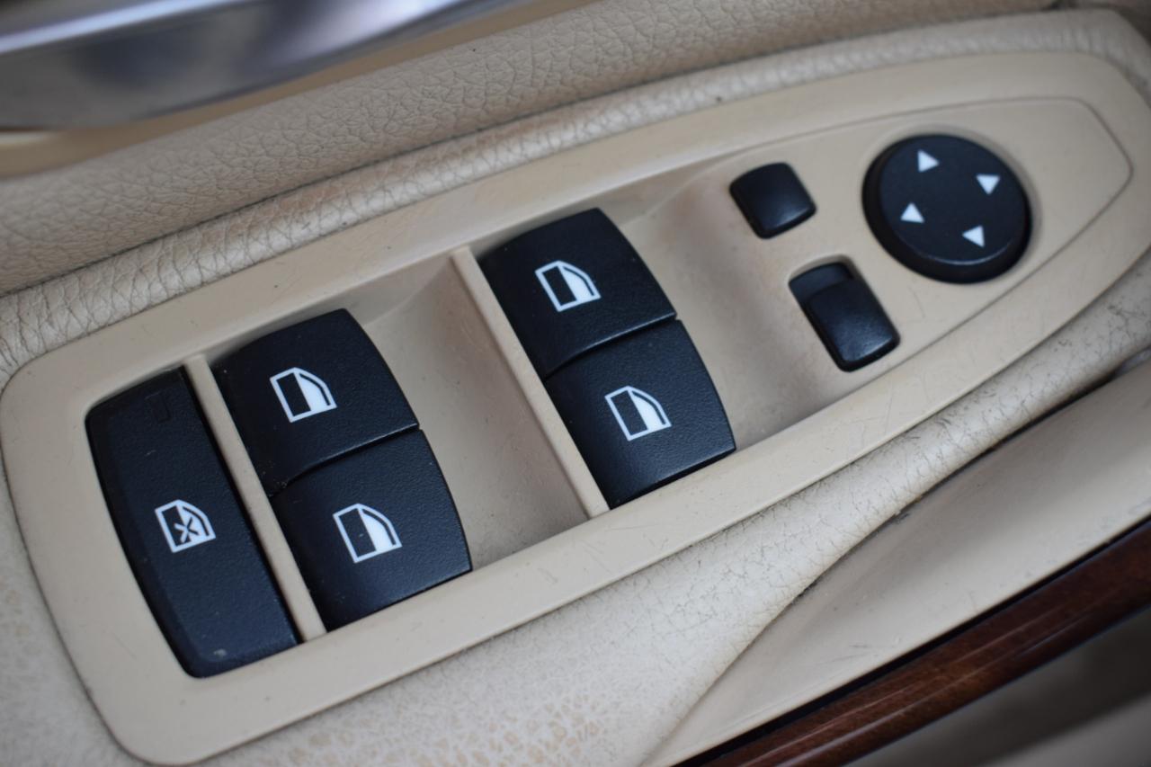 BMW 3-Series 328i Sedan 2013
