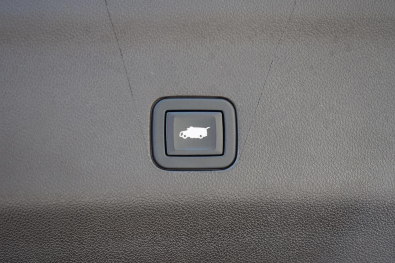 GMC Yukon SLT 2WD 2021