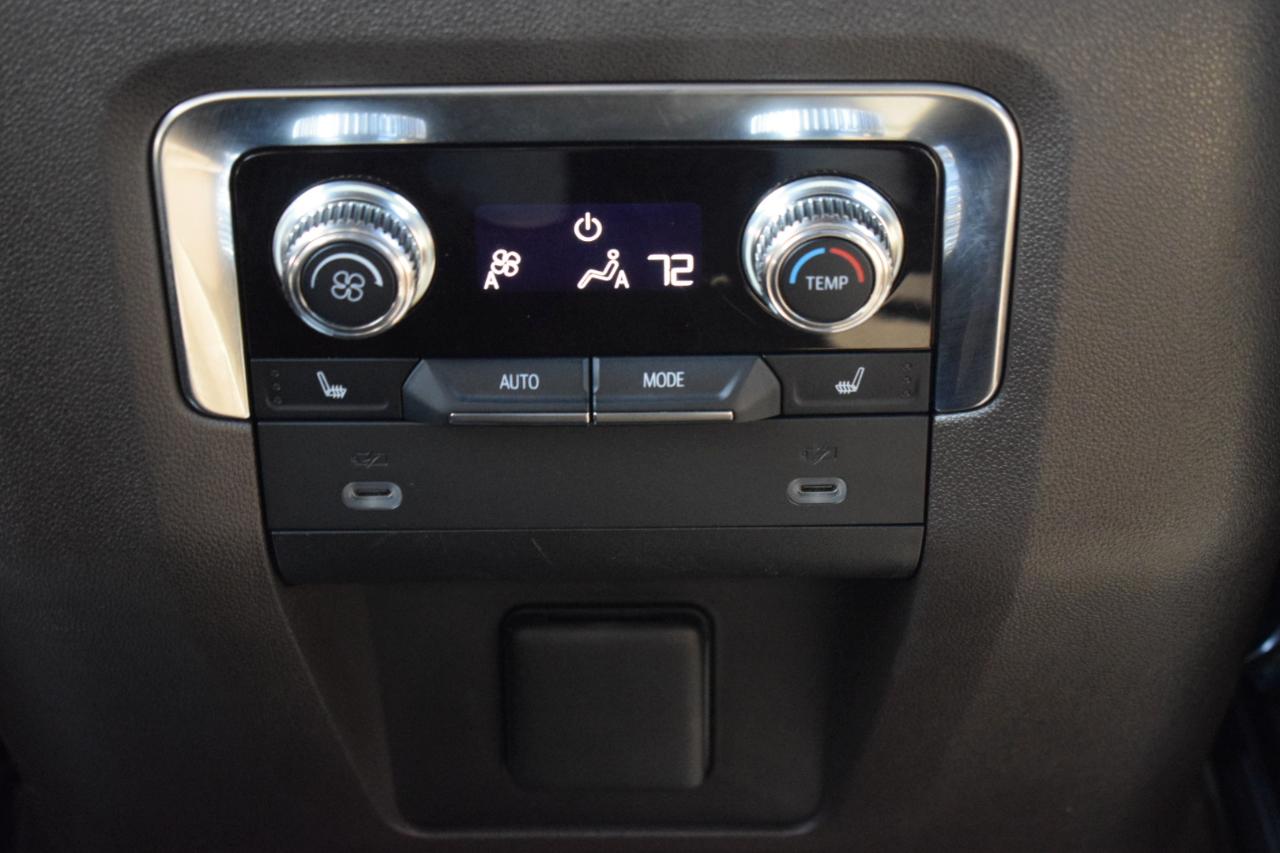 GMC Yukon SLT 2WD 2021