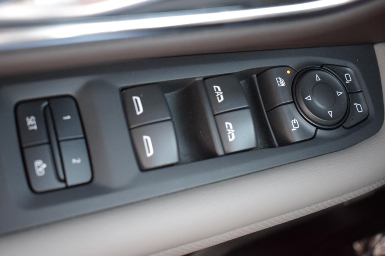 GMC Yukon SLT 2WD 2021