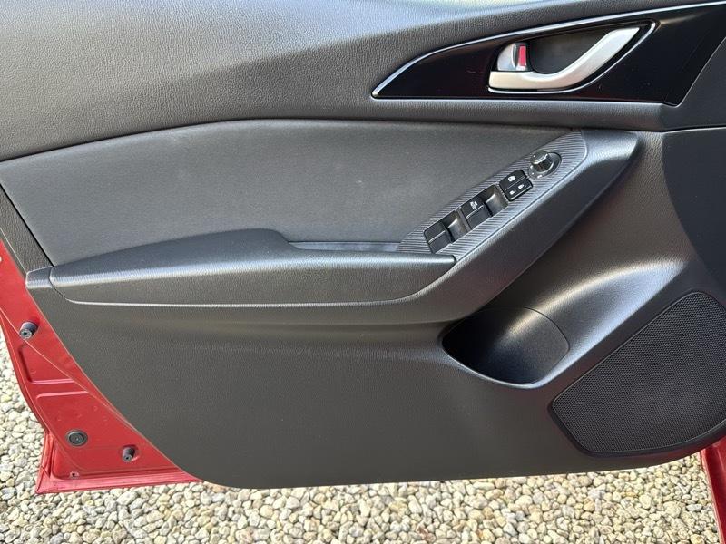 Mazda MAZDA3 i Sport AT 5-Door 2014