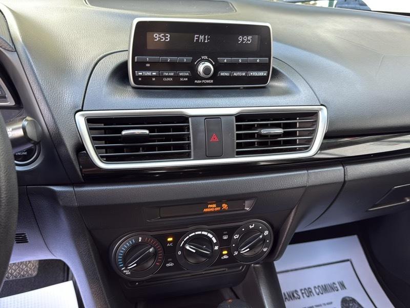 Mazda MAZDA3 i Sport AT 5-Door 2014