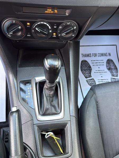 Mazda MAZDA3 i Sport AT 5-Door 2014