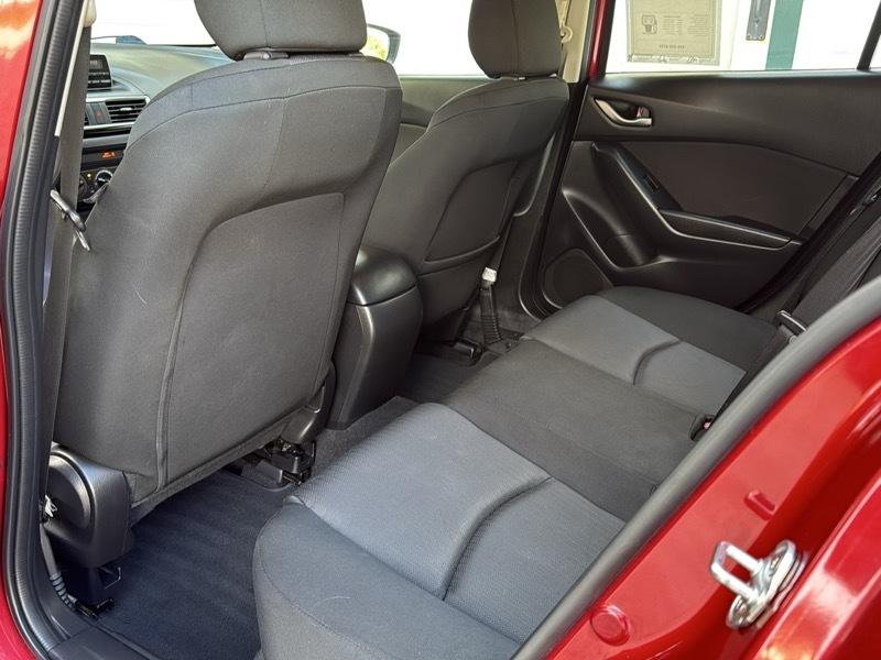 Mazda MAZDA3 i Sport AT 5-Door 2014
