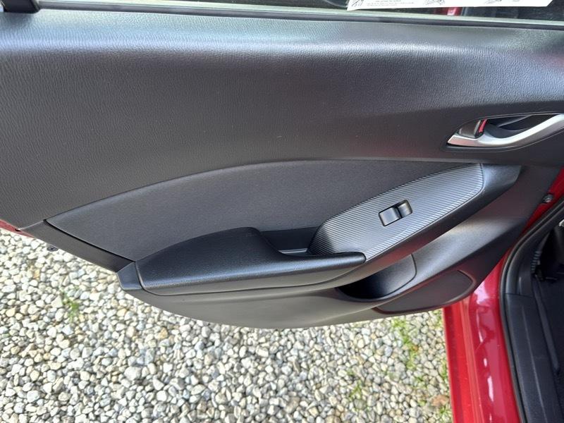 Mazda MAZDA3 i Sport AT 5-Door 2014
