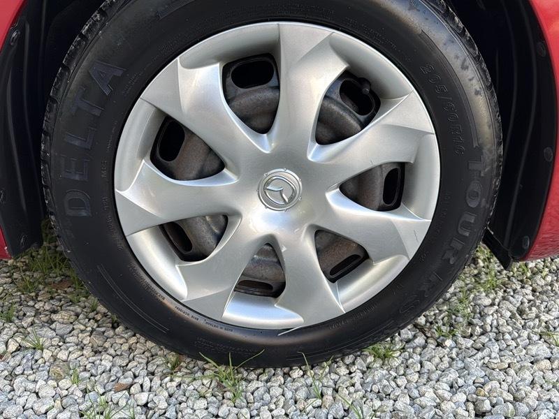 Mazda MAZDA3 i Sport AT 5-Door 2014