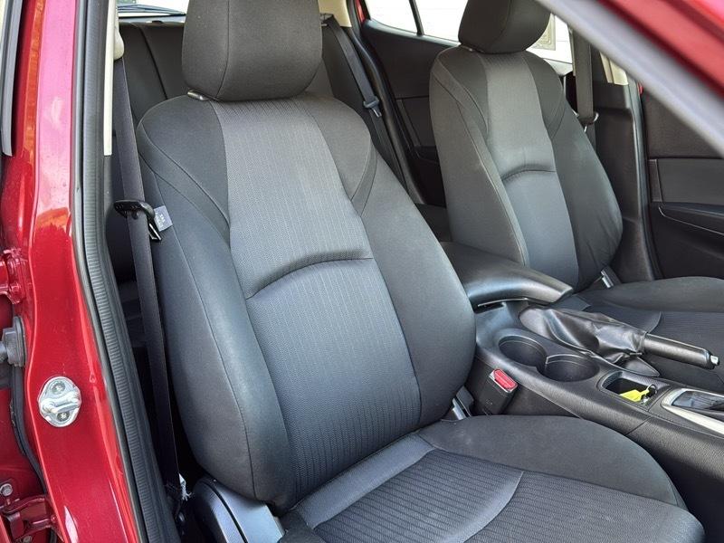 Mazda MAZDA3 i Sport AT 5-Door 2014