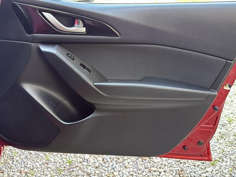 Mazda MAZDA3 i Sport AT 5-Door 2014