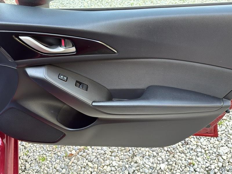 Mazda MAZDA3 i Sport AT 5-Door 2014