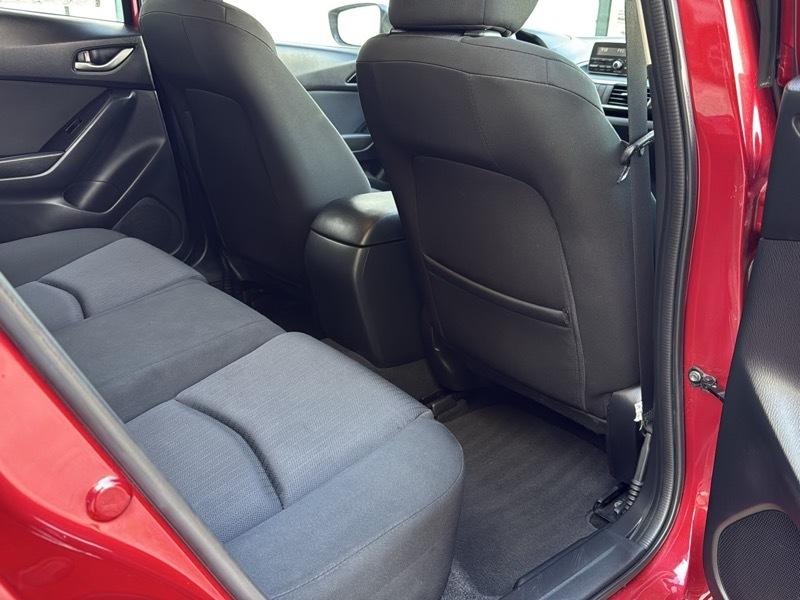 Mazda MAZDA3 i Sport AT 5-Door 2014