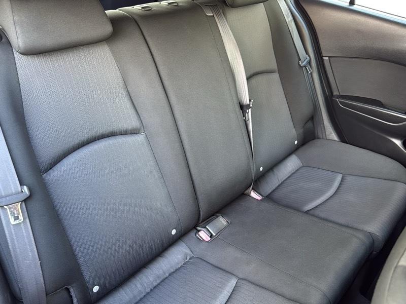 Mazda MAZDA3 i Sport AT 5-Door 2014