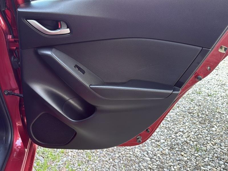 Mazda MAZDA3 i Sport AT 5-Door 2014