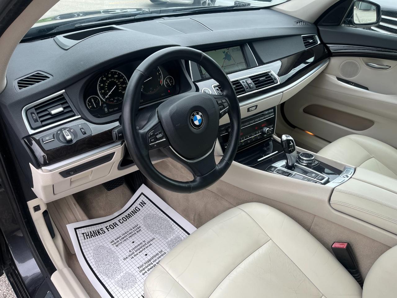 BMW 5-Series Gran Turismo 535xi GT 2014