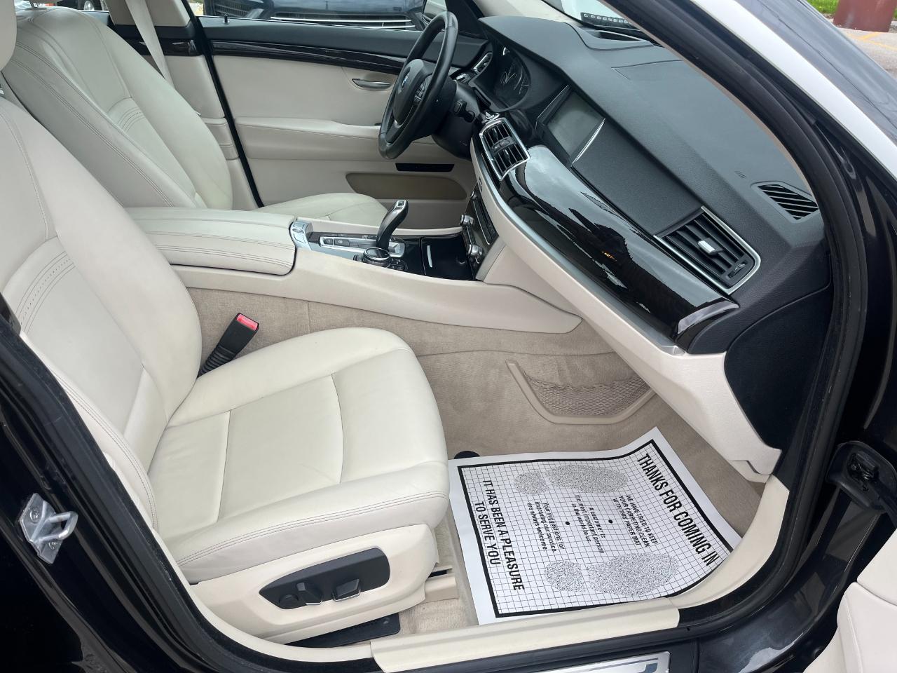 BMW 5-Series Gran Turismo 535xi GT 2014