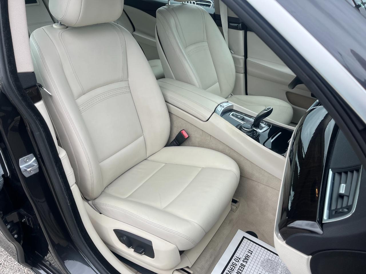 BMW 5-Series Gran Turismo 535xi GT 2014