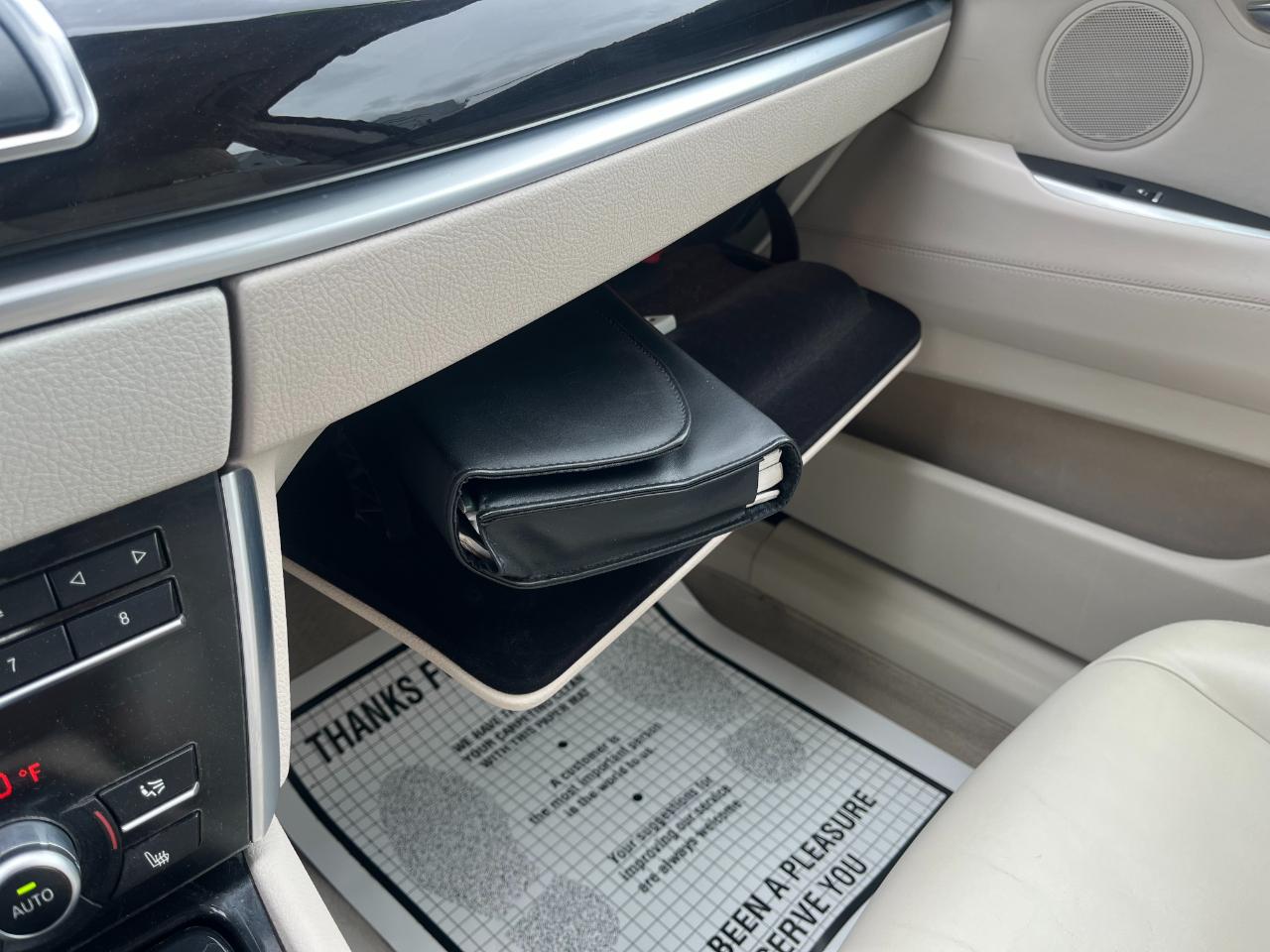 BMW 5-Series Gran Turismo 535xi GT 2014