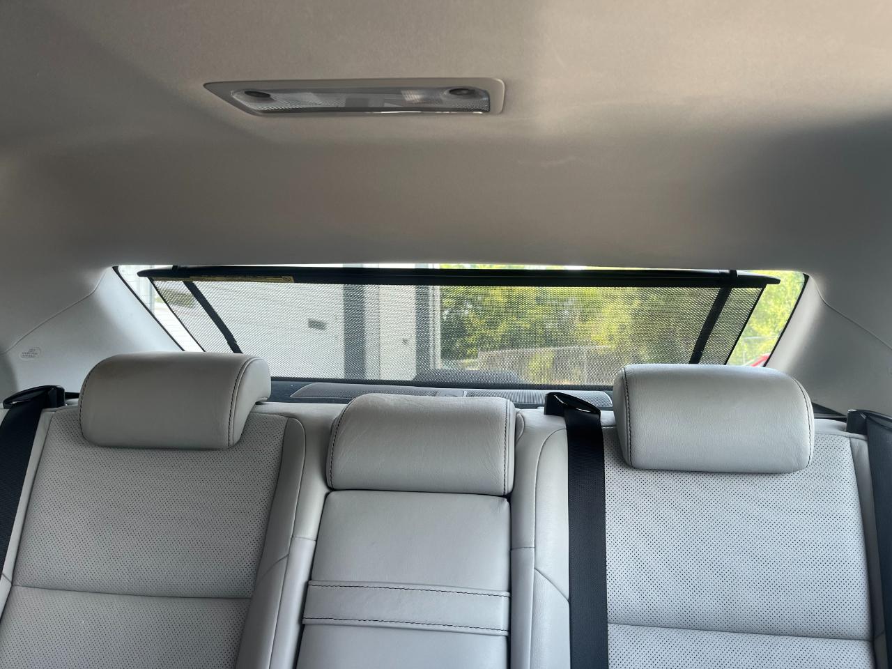 Lexus ES 300h Sedan 2013