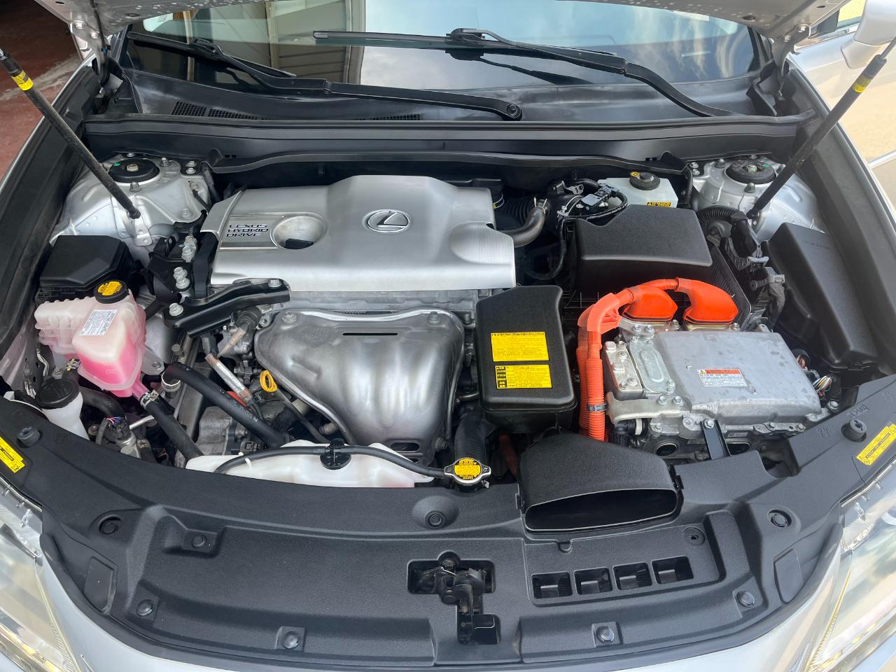 Lexus ES 300h Sedan 2013