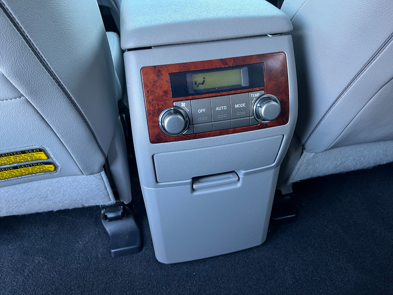 Toyota Highlander Hybrid Limited 4WD 2012