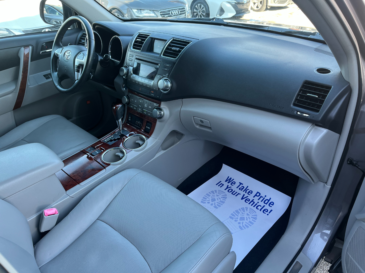 Toyota Highlander Hybrid Limited 4WD 2012