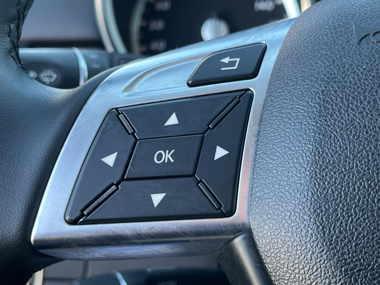 Mercedes-Benz M-Class ML350 4MATIC 2014