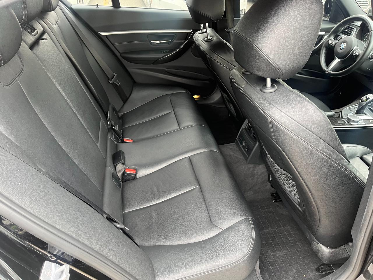 BMW 3-Series 330i xDrive SULEV Sedan 2017