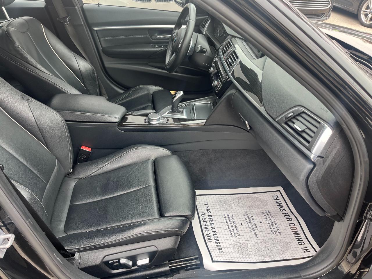 BMW 3-Series 330i xDrive SULEV Sedan 2017