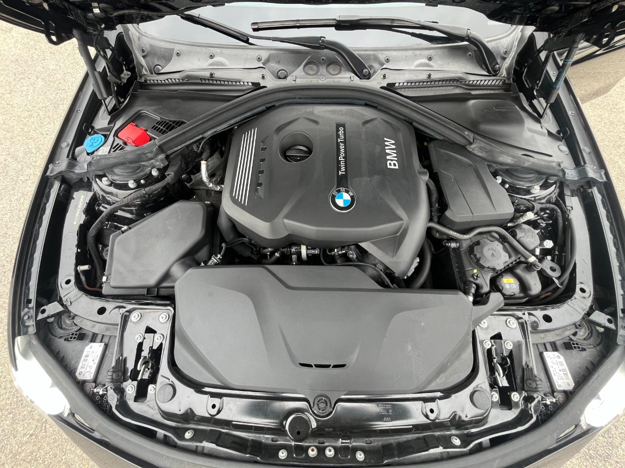 BMW 3-Series 330i xDrive SULEV Sedan 2017