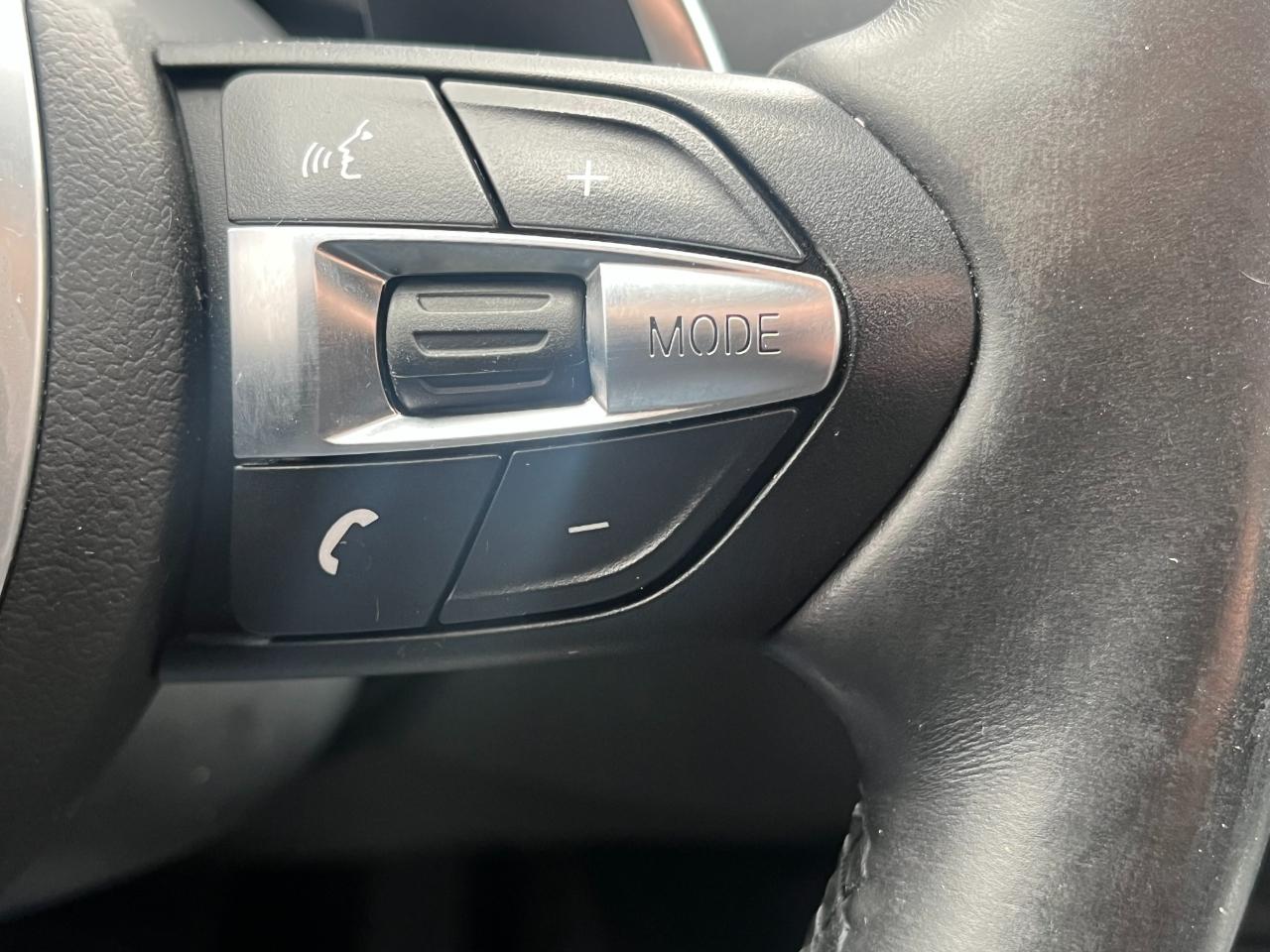 BMW 3-Series 330i xDrive SULEV Sedan 2017