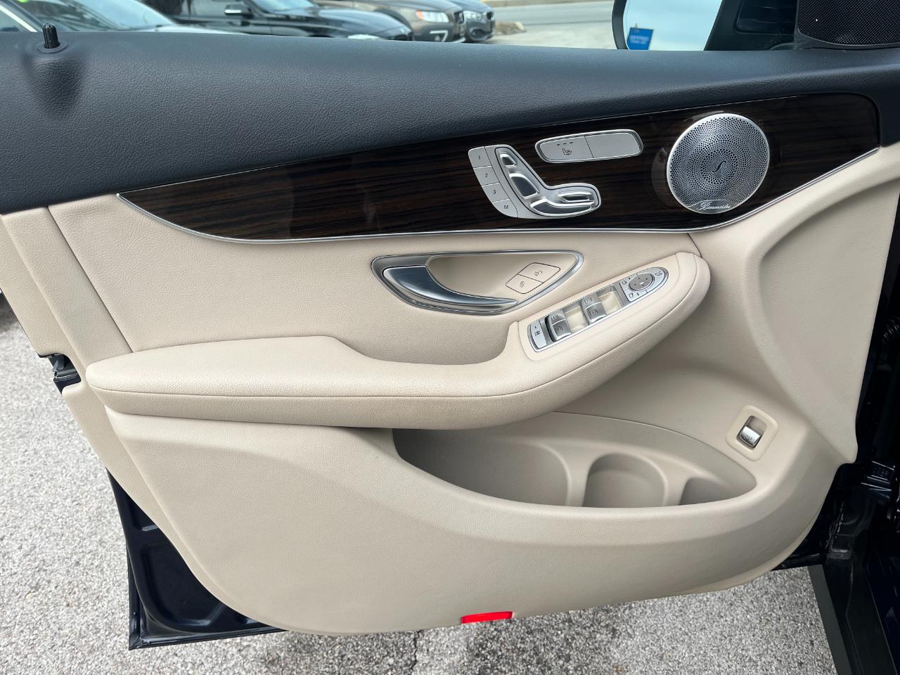 Mercedes-Benz GLC-Class GLC300 4MATIC 2019