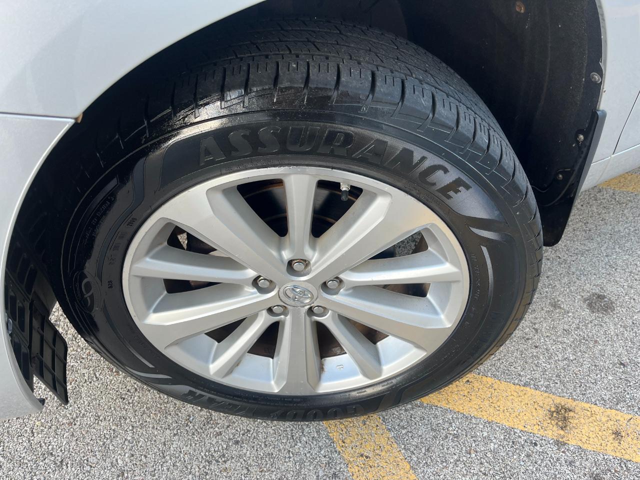 Toyota Highlander Hybrid 4WD 2010