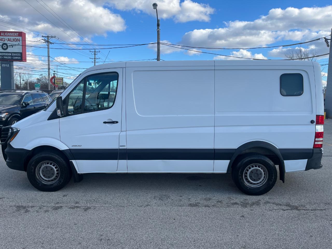 Mercedes-Benz Sprinter 2500 144-in. WB 2015