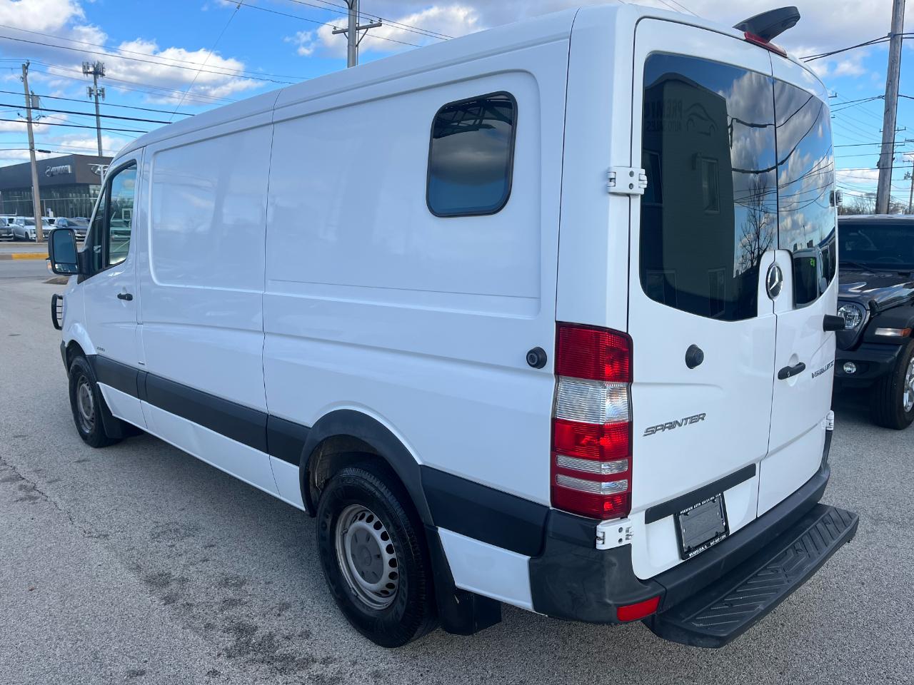 Mercedes-Benz Sprinter 2500 144-in. WB 2015