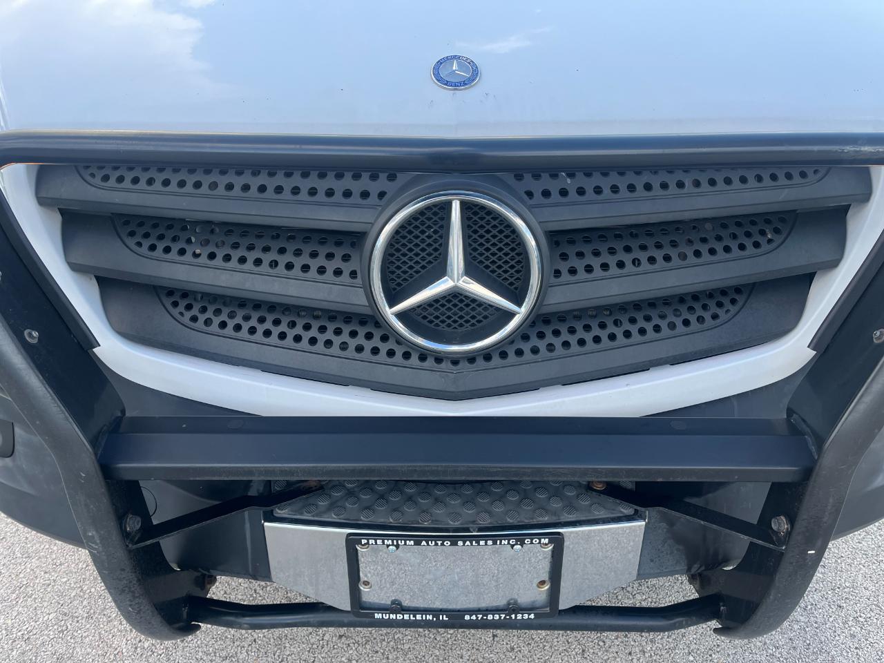 Mercedes-Benz Sprinter 2500 144-in. WB 2015