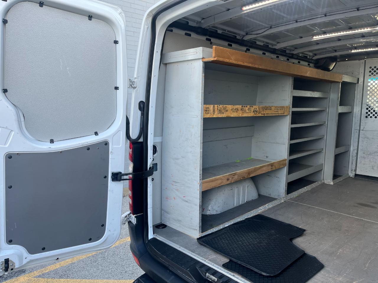 Mercedes-Benz Sprinter 2500 144-in. WB 2015