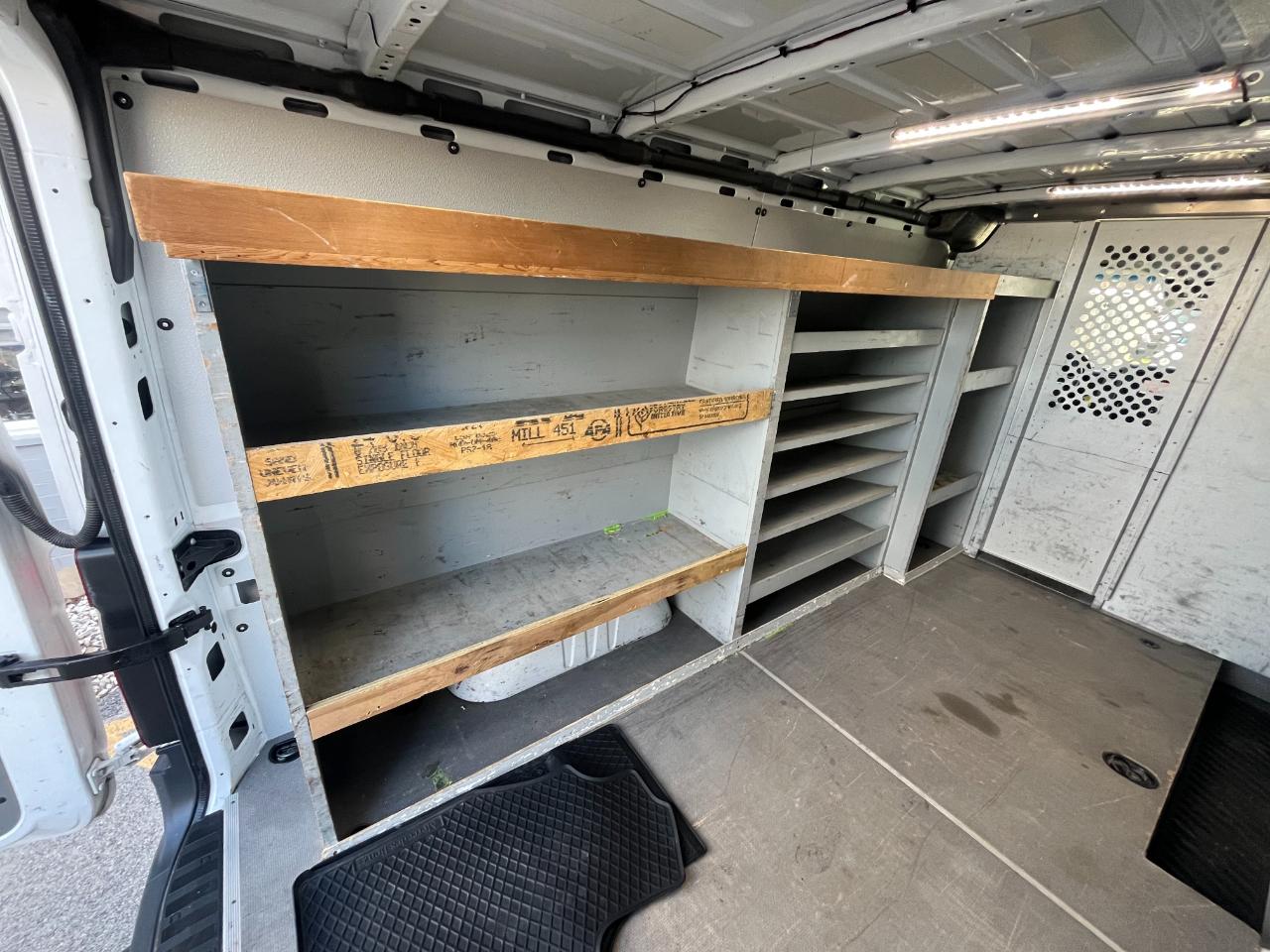 Mercedes-Benz Sprinter 2500 144-in. WB 2015