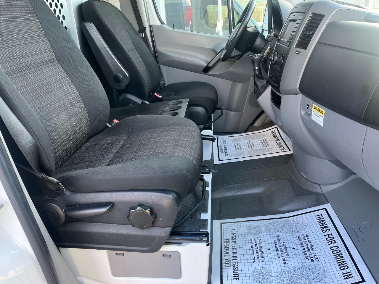 Mercedes-Benz Sprinter 2500 144-in. WB 2015