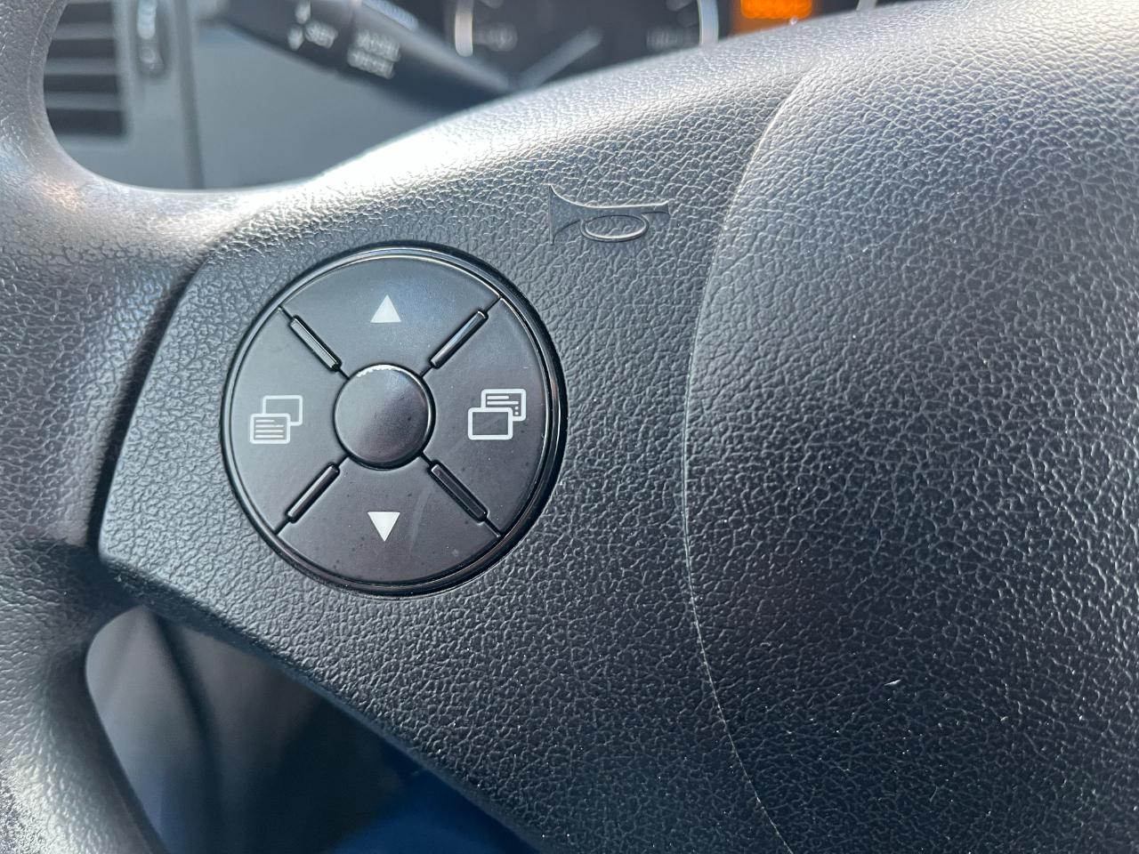 Mercedes-Benz Sprinter 2500 144-in. WB 2015