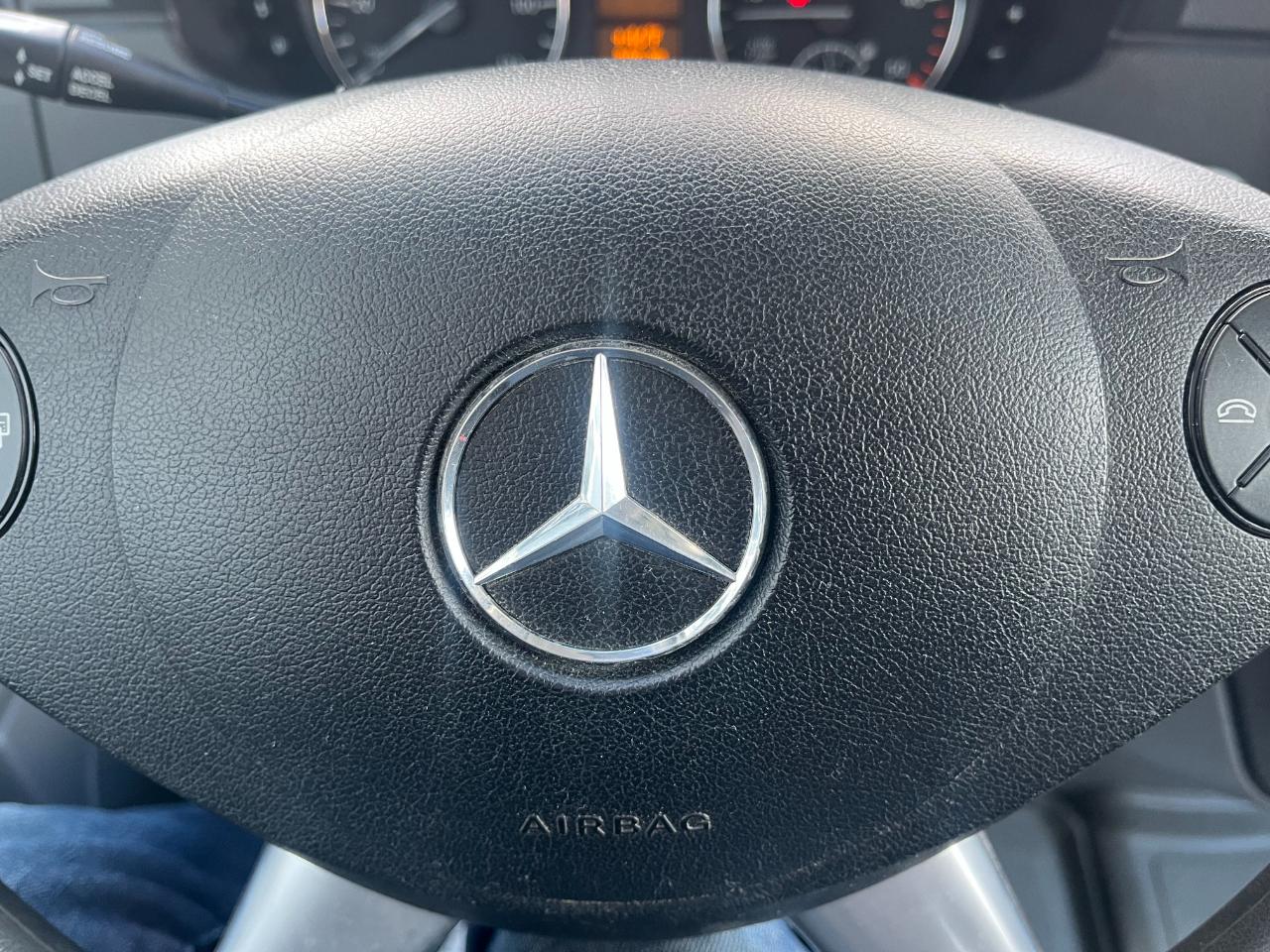 Mercedes-Benz Sprinter 2500 144-in. WB 2015